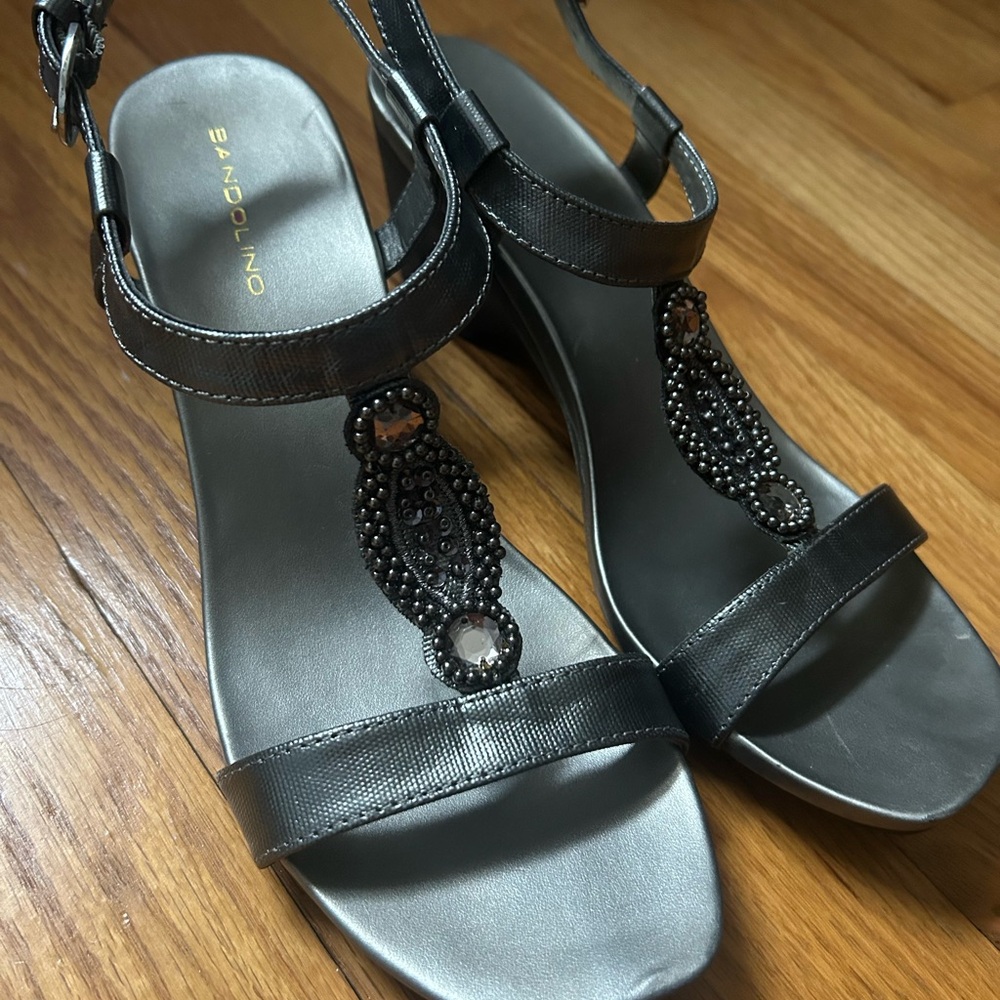 Bandolino Women's Gray Sandals